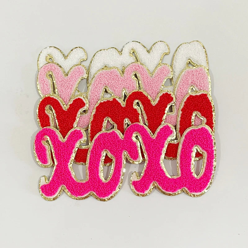 Wholesale 4 Colors Valentine's Chenille Letter Patch Iron on 7 Inches Kids Cloth XOXO Love Chenille Patch for Clothes Bag