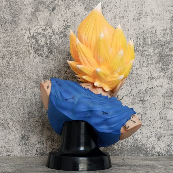 Bust of Vegeta [about 37CM ​​tall] - Image 4